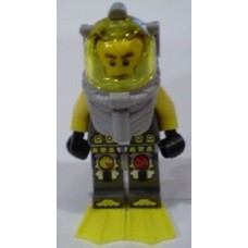 atl016 Atlantis Diver 1 - Axel - With Yellow Flippers and Trans-Yellow Visor 